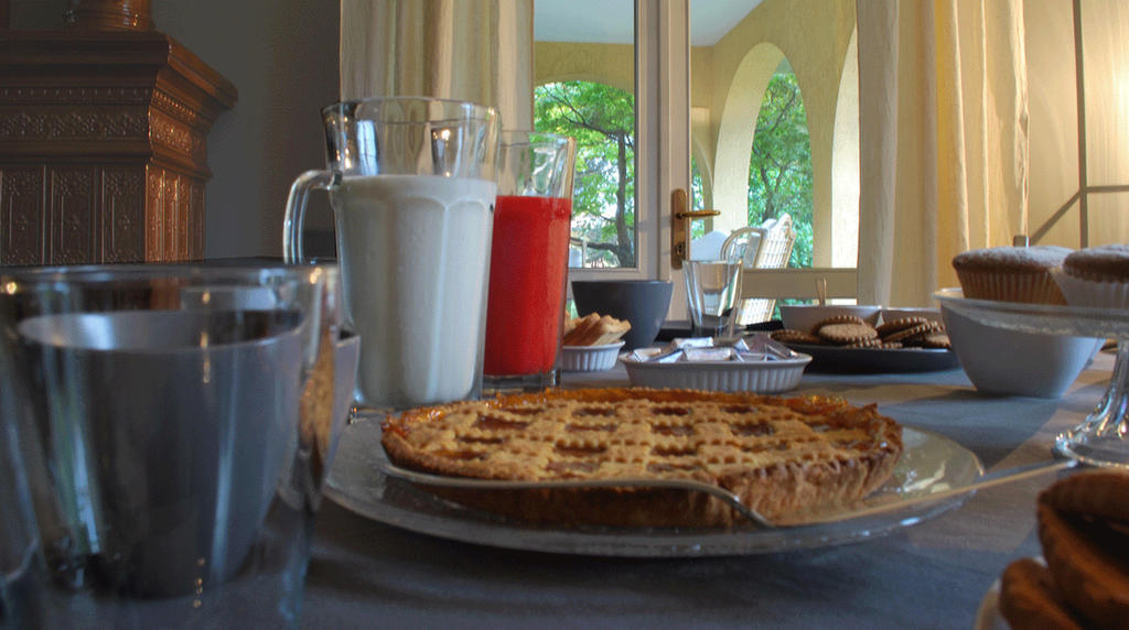 Bed and Breakfast Alla Gazza Ladra Prato Sesia Exterior foto